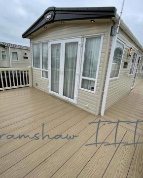 Bramshaw III Luxury Caravan Hire